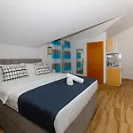 Matea 3*