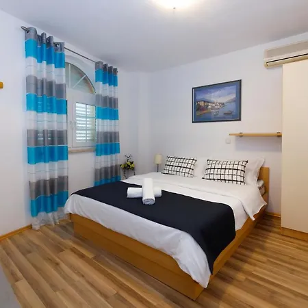 Matea 3* Makarska