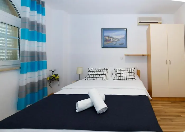 Matea Konukevi Makarska