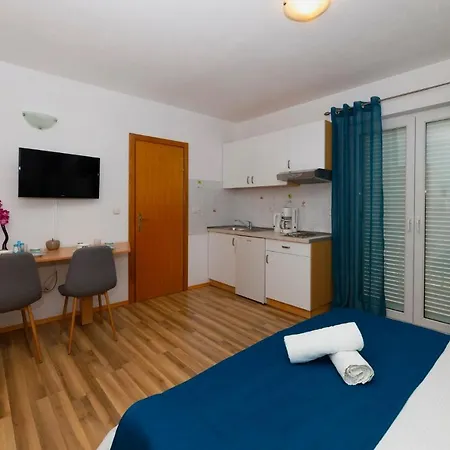 Matea 3* Makarska