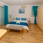 Guest house Matea 3*