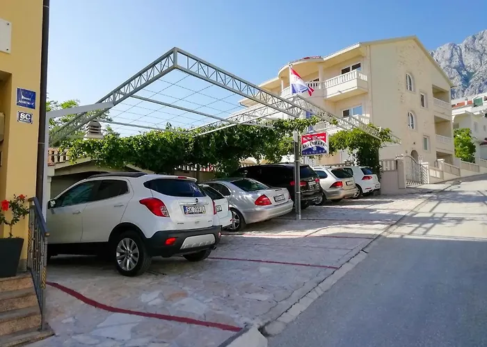 Гостьовий будинок Matea