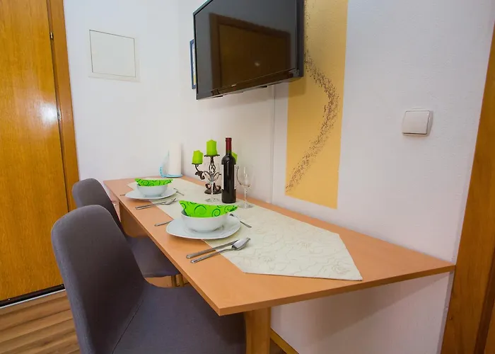 Matea Гостьовий будинок Макарська